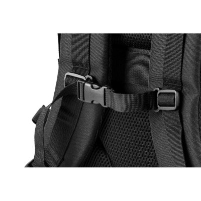 EDINBURGH BPACK. 17'3 Military-style backpack in 600D, high-density recycled polyester and lining in 210D recycled polyester